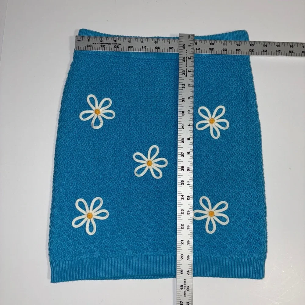 Blue‎ Knit Daisy Mini Skirt Small Floral Applique Textured Honeycomb